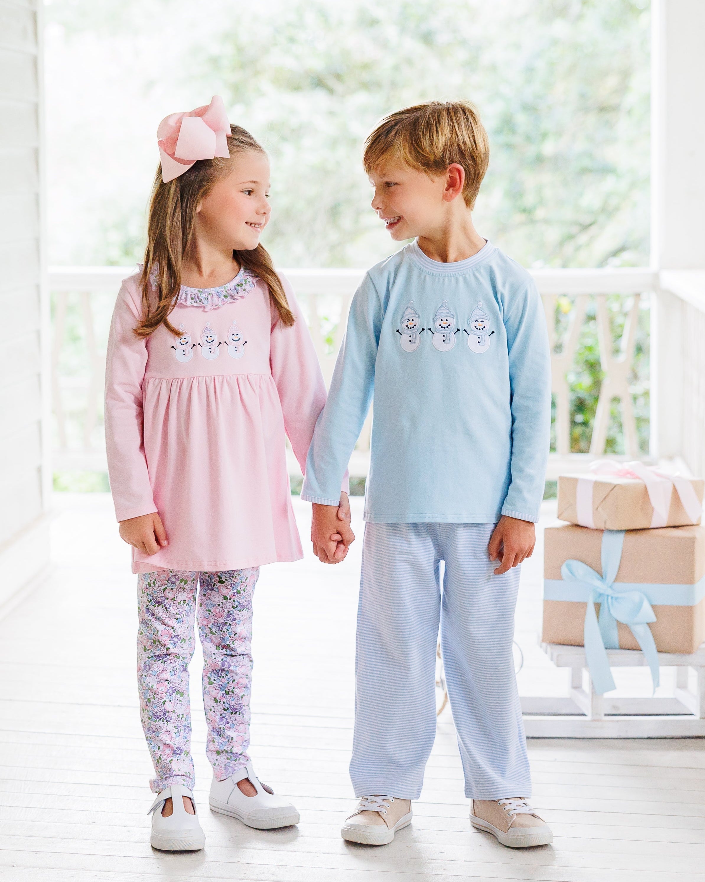 Frosty Friends Pants Set